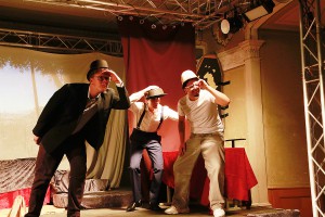 Was kommt denn da? Phileas Fogg, Passepartout und der General